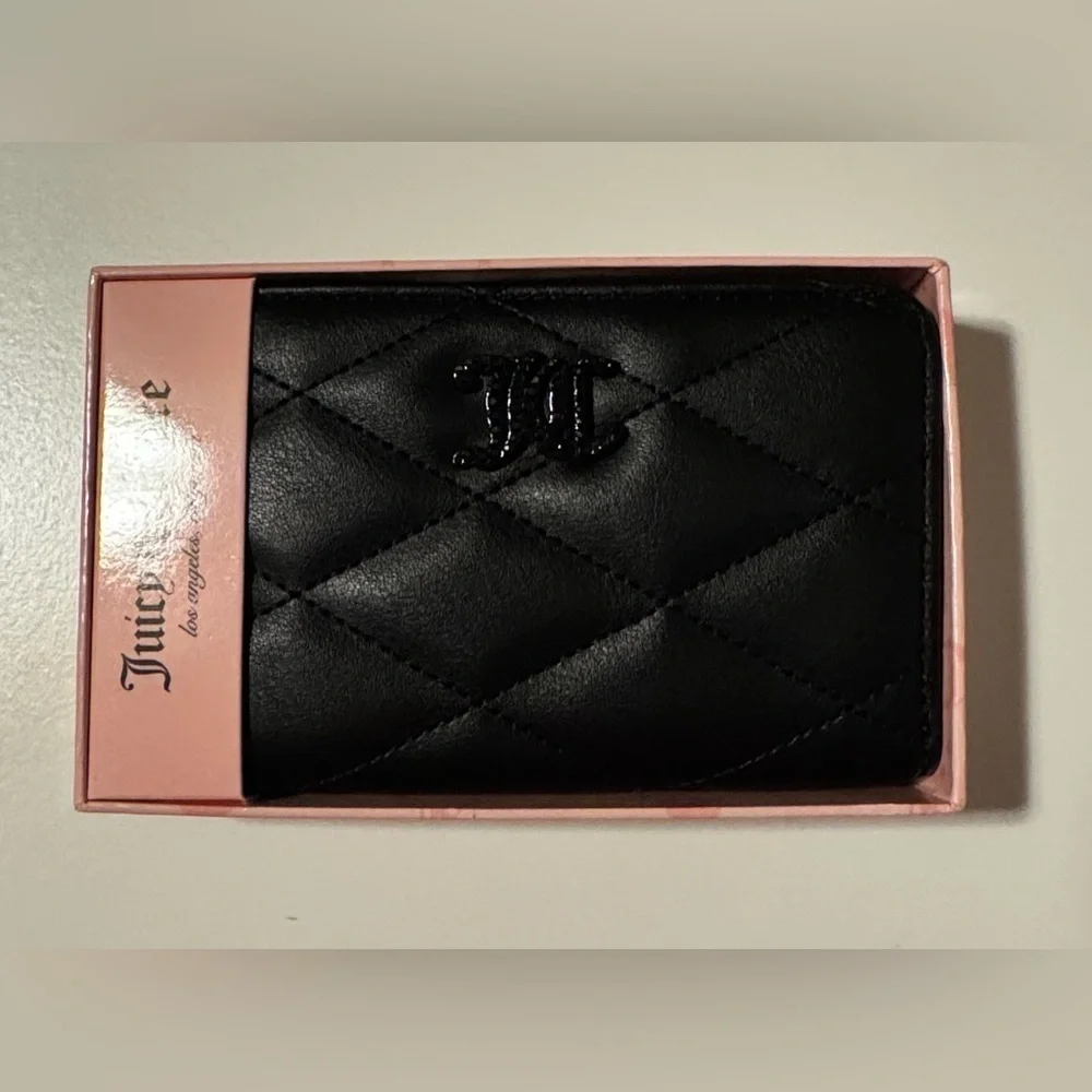 Juicy Couture Multi-Compartment Bifold Wallet in Quilted Liquorice